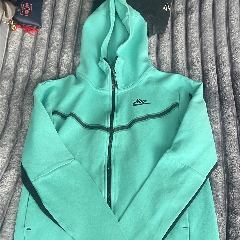 Nike Teal Full-Zip Jacket with Black Accents